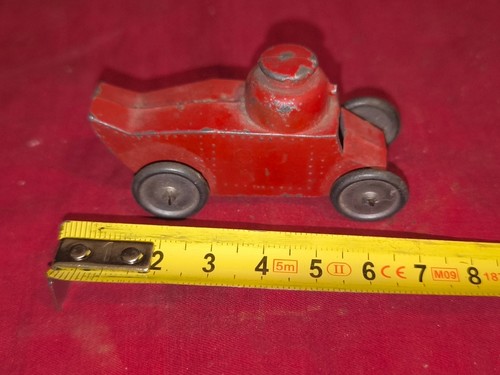 Ancien jouet char - char, tank